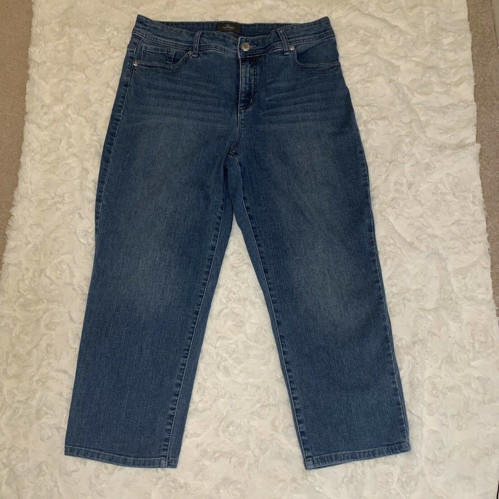 Chicos So Slimming Cropped blue denim jeans w/Rhinestone Detail size 1.5/ Medium